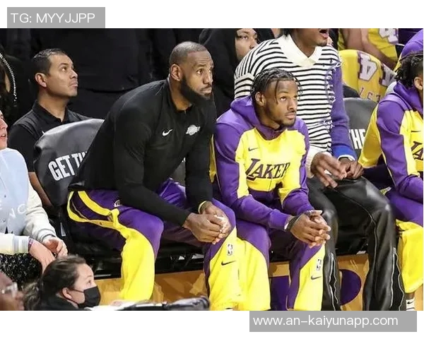 夸梅直言布朗尼受赞誉源于对老詹的崇拜与畏惧心理缺乏理性分析 夸梅直言布朗尼受赞誉源于对老詹的崇拜与畏惧心理缺乏理性分析